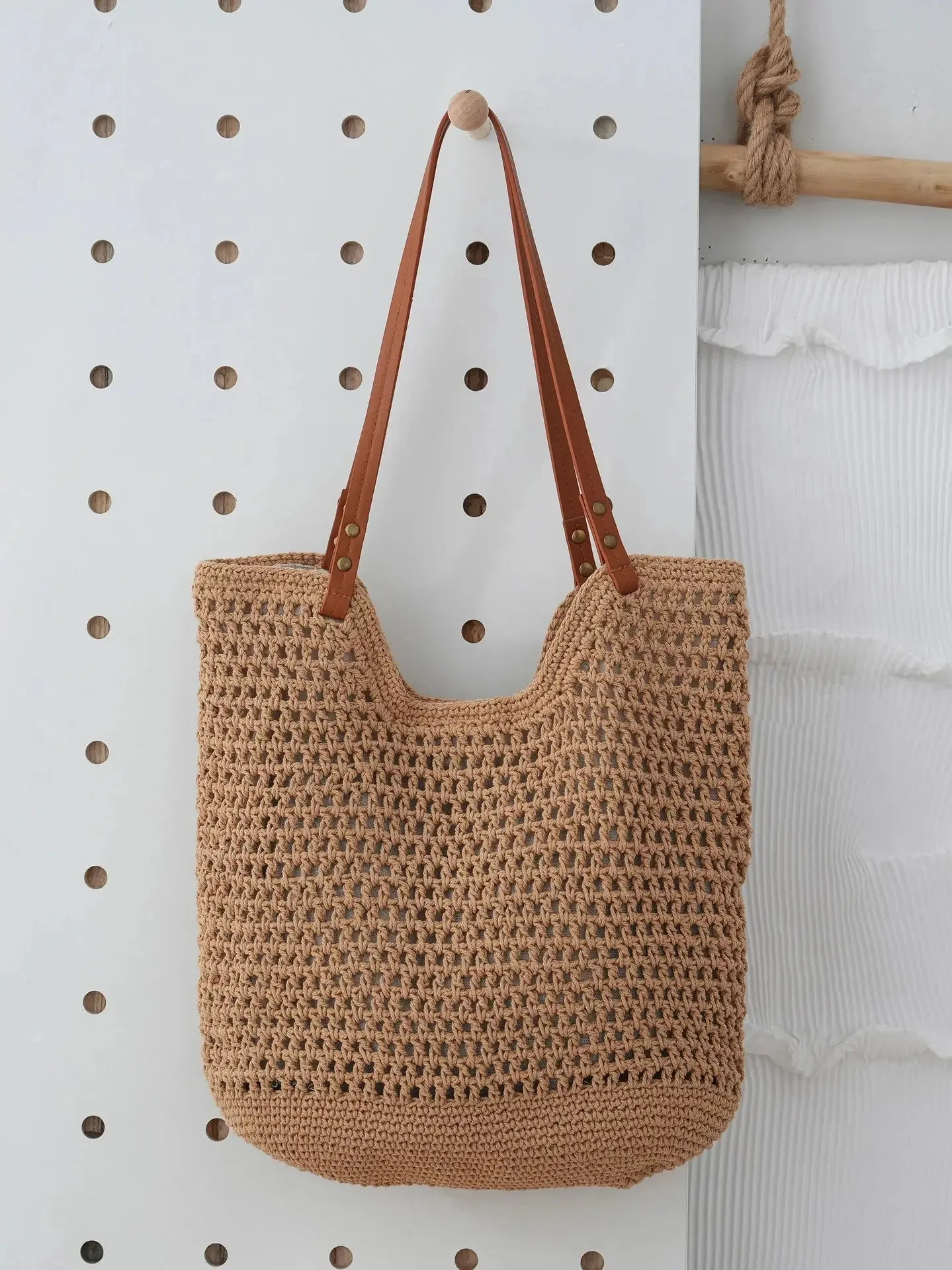 Mesh Woven Lightweight Straw Handbag