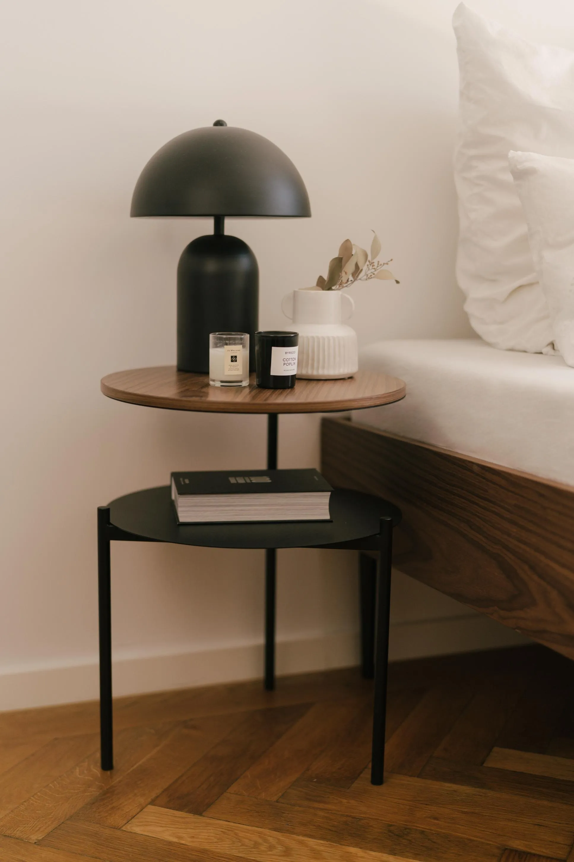 Tu Bedside Table